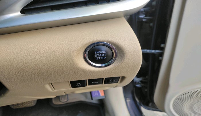 2018 Toyota YARIS VX CVT, Petrol, Automatic, 76,865 km, interior