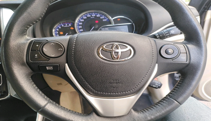 2018 Toyota YARIS VX CVT, Petrol, Automatic, 76,865 km, interior