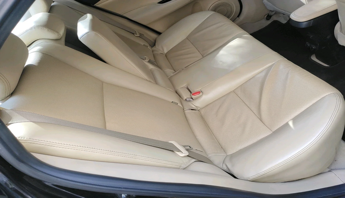 2018 Toyota YARIS VX CVT, Petrol, Automatic, 76,865 km, interior