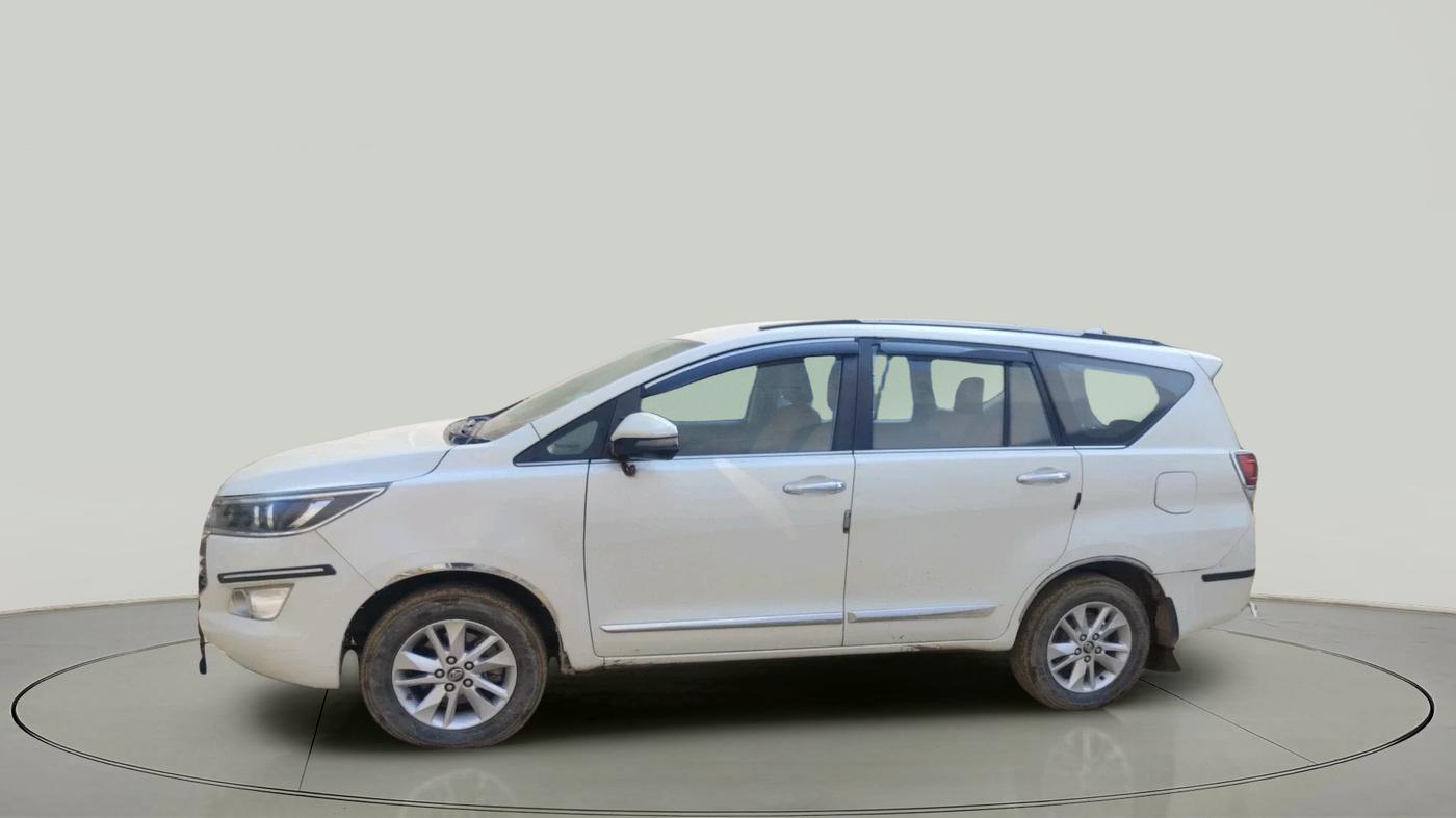 2018 Toyota Innova Crysta 2.4 VX 7 STR, Diesel, Manual, 1,79,809 km, exterior