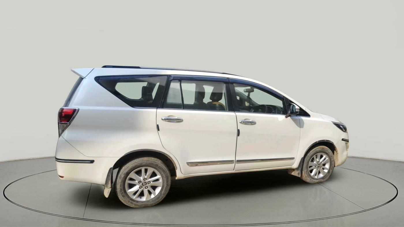 2018 Toyota Innova Crysta 2.4 VX 7 STR, Diesel, Manual, 1,79,809 km, exterior