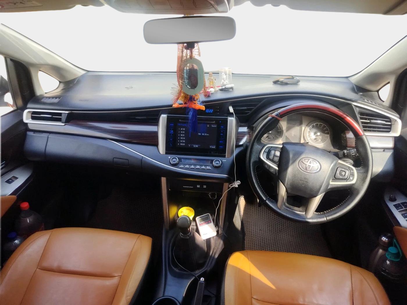 2018 Toyota Innova Crysta 2.4 VX 7 STR, Diesel, Manual, 1,79,809 km, interior