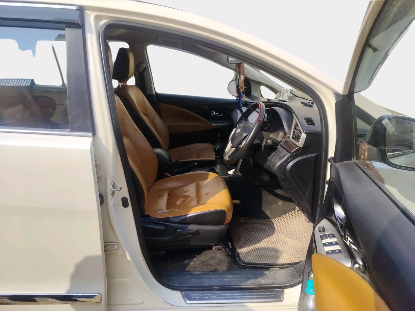 2018 Toyota Innova Crysta 2.4 VX 7 STR, Diesel, Manual, 1,79,809 km, interior