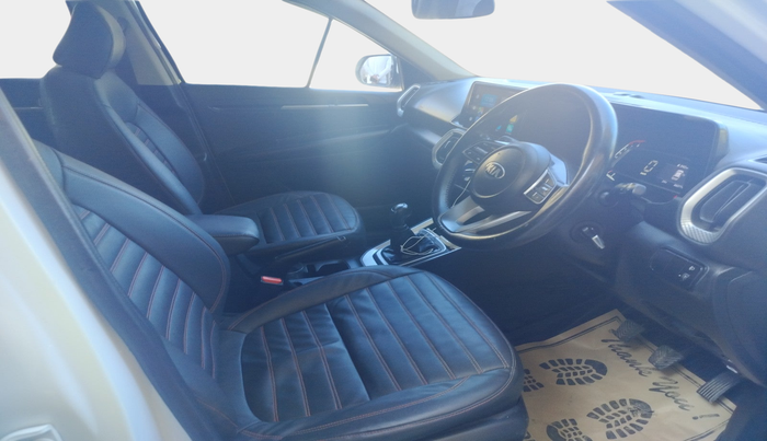 2020 KIA SONET HTE 1.2, Petrol, Manual, 66,078 km, interior