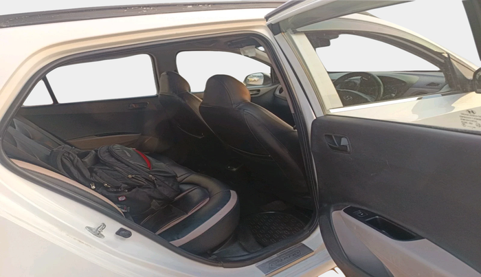 2014 Hyundai Grand i10 MAGNA 1.2 KAPPA VTVT, Petrol, Manual, 74,708 km, interior