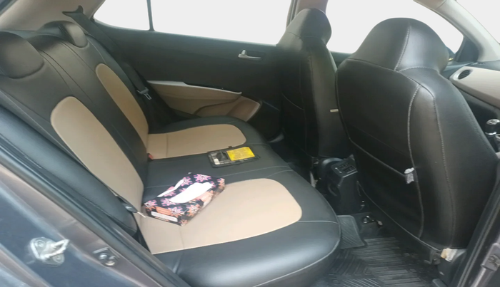 2013 Hyundai Grand i10 SPORTZ 1.2 KAPPA VTVT, Petrol, Manual, 1,19,794 km, interior