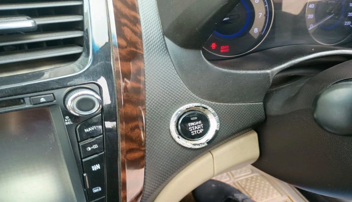 2015 Hyundai Verna FLUIDIC 1.6 VTVT S O AT, Petrol, Automatic, 55,653 km, interior