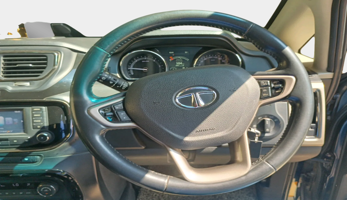 2018 Tata Hexa XTA 4X2 7 STR, Diesel, Automatic, 65,000 km, interior