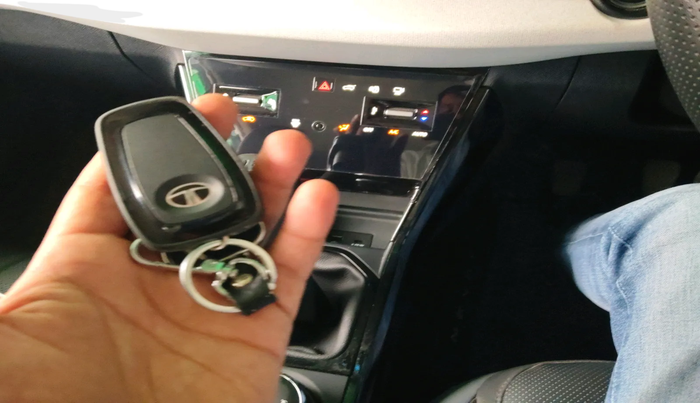 2025 Tata NEXON CREATIVE+ DCA 1.2 PETROL, Petrol, Automatic, 1,654 km, interior