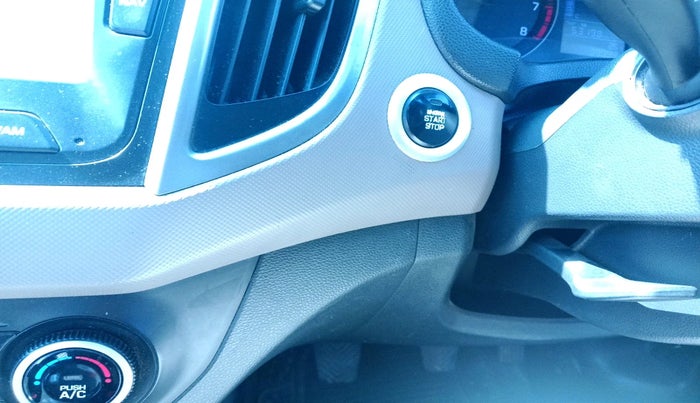 2016 Hyundai Creta SX PLUS 1.6 PETROL, Petrol, Manual, 99,099 km, interior