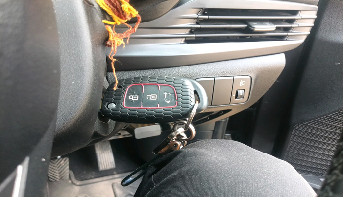 2022 Hyundai NEW I20 SPORTZ 1.2 MT, Petrol, Manual, 37,360 km, interior