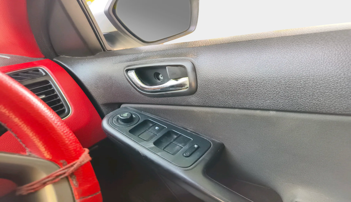 2016 Tata Zest XT PETROL, Petrol, Manual, 1,22,370 km, interior