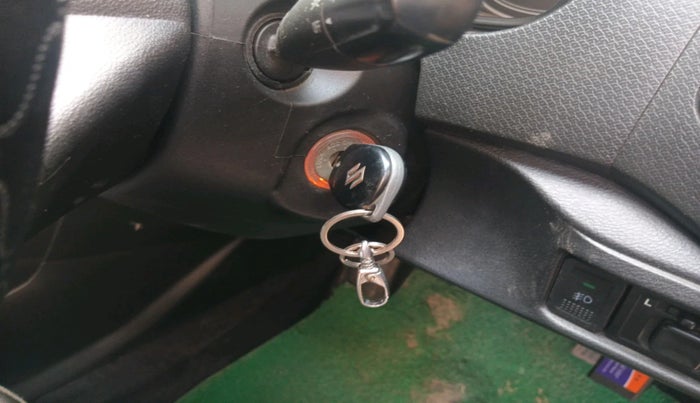 2022 Maruti BREZZA LXI, Petrol, Manual, 58,889 km, interior