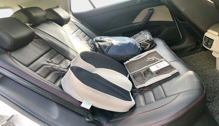 2023 Volkswagen TAIGUN COMFORTLINE 1.0 TSI MT, Petrol, Manual, 20,440 km, interior