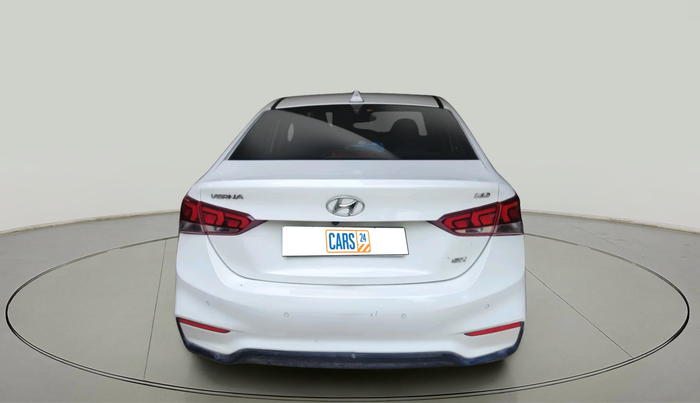 2017 Hyundai Verna 1.6 CRDI SX + AT, Diesel, Automatic, 1,04,626 km, exterior