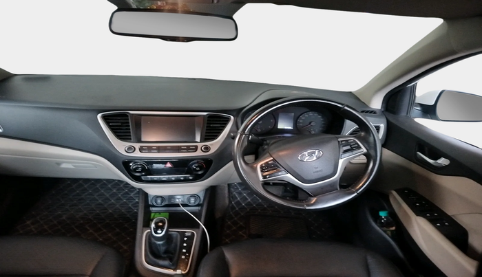 2017 Hyundai Verna 1.6 CRDI SX + AT, Diesel, Automatic, 1,04,626 km, interior