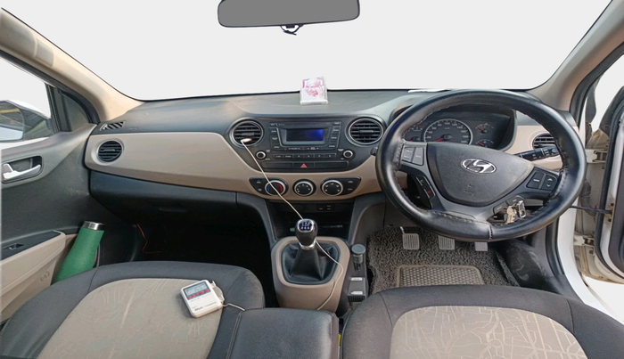 2016 Hyundai Grand i10 SPORTZ AT 1.2 KAPPA VTVT, Petrol, Automatic, 1,09,694 km, interior