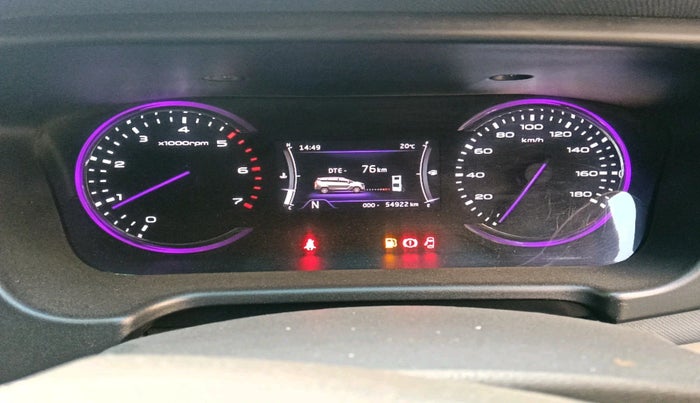 2019 Mahindra MARAZZO M8 7 STR, Diesel, Manual, 54,922 km, interior