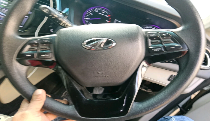 2019 Mahindra MARAZZO M8 7 STR, Diesel, Manual, 54,922 km, interior