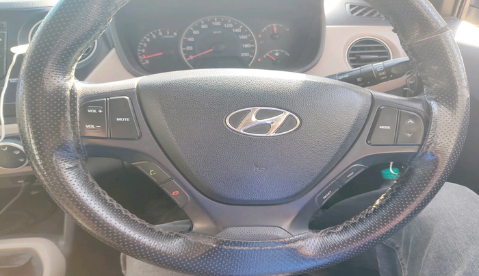 2015 Hyundai Grand i10 SPORTZ 1.2 KAPPA VTVT, Petrol, Manual, 96,159 km, interior