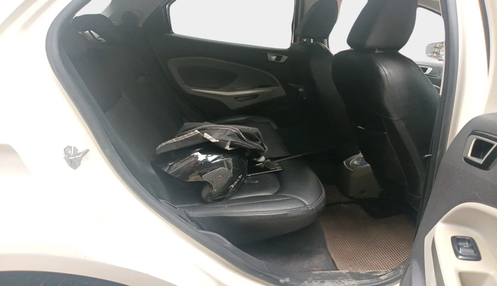 2016 Ford Ecosport TITANIUM 1.5L DIESEL, Diesel, Manual, 1,20,999 km, interior