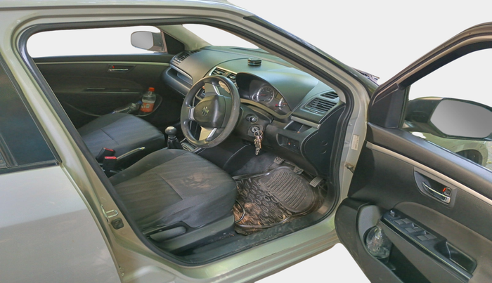 2013 Maruti Swift VXI, Petrol, Manual, 79,315 km, interior