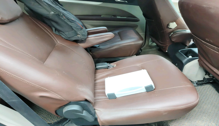 2018 Mahindra MARAZZO M6 7 STR, Diesel, Manual, 1,14,596 km, interior