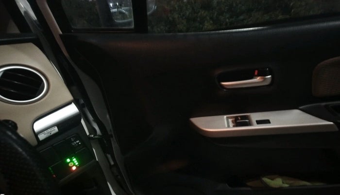 2018 Maruti Wagon R 1.0 LXI CNG, CNG, Manual, 80,598 km, interior