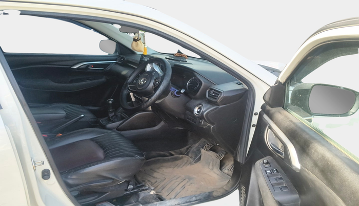 2023 Toyota URBAN CRUISER HYRYDER E NEO DRIVE, Petrol, Manual, 52,294 km, interior