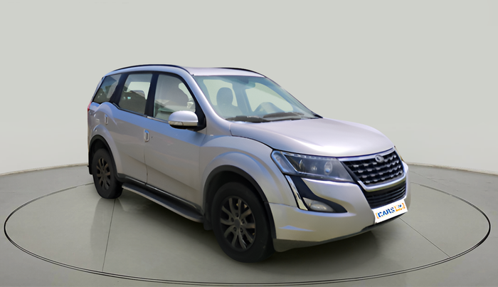 2019 Mahindra XUV500 W9 AT, Diesel, Automatic, 65,231 km, exterior