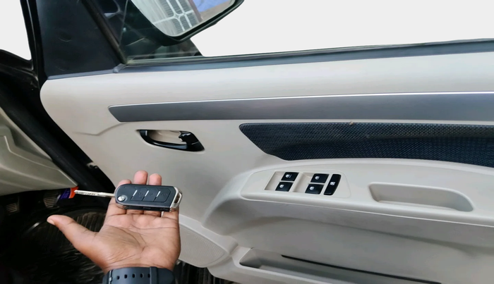 2019 Mahindra Scorpio S11 2WD, Diesel, Manual, 73,354 km, interior