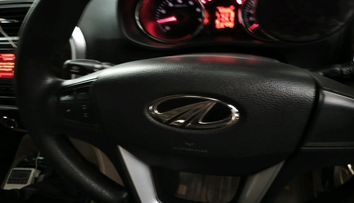 2015 Mahindra TUV300 T8, Diesel, Manual, 1,27,299 km, interior