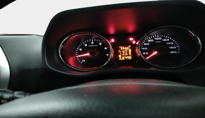 2015 Mahindra TUV300 T8, Diesel, Manual, 1,27,299 km, interior