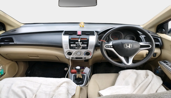 2010 Honda City 1.5L I-VTEC V MT, Petrol, Manual, 2,00,265 km, interior