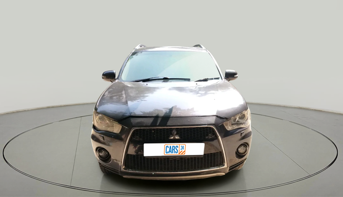 2011 Mitsubishi Outlander 2.4 MIVEC, Petrol, Automatic, 94,115 km, exterior