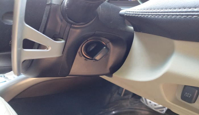 2011 Mitsubishi Outlander 2.4 MIVEC, Petrol, Automatic, 94,115 km, interior