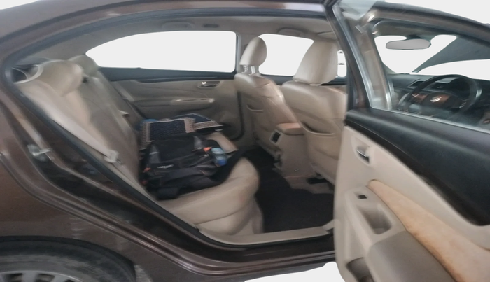 2016 Maruti Ciaz ZDI+ SHVS, Diesel, Manual, 1,11,725 km, interior