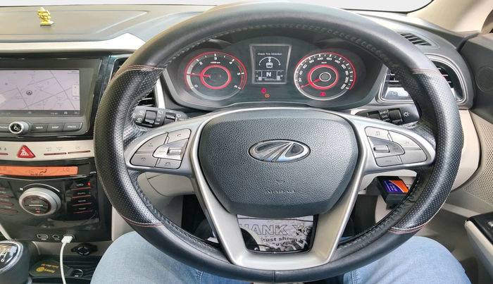 2019 Mahindra XUV300 W8 (O) 1.5 DIESEL, Diesel, Manual, 80,030 km, interior