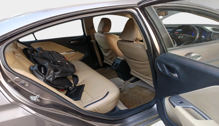 2015 Honda City 1.5L I-VTEC V MT, Petrol, Manual, 1,17,000 km, interior