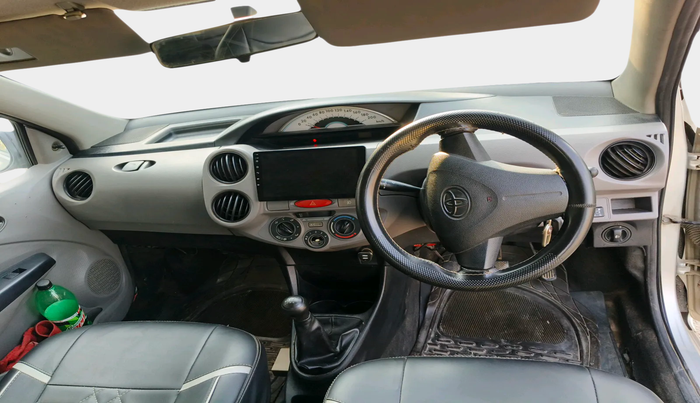 2011 Toyota Etios Liva G, Petrol, Manual, 79,932 km, interior