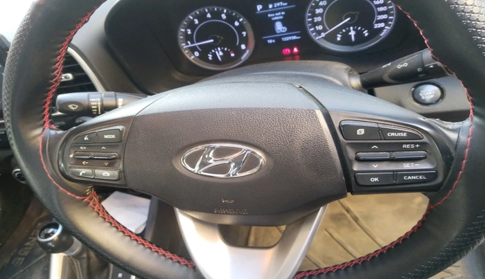 2019 Hyundai VENUE SX PLUS 1.0 TURBO DCT, Petrol, Automatic, 1,22,938 km, interior