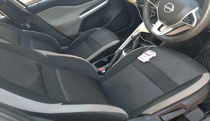 2021 Nissan MAGNITE XV TURBO CVT, Petrol, Automatic, 20,801 km, interior