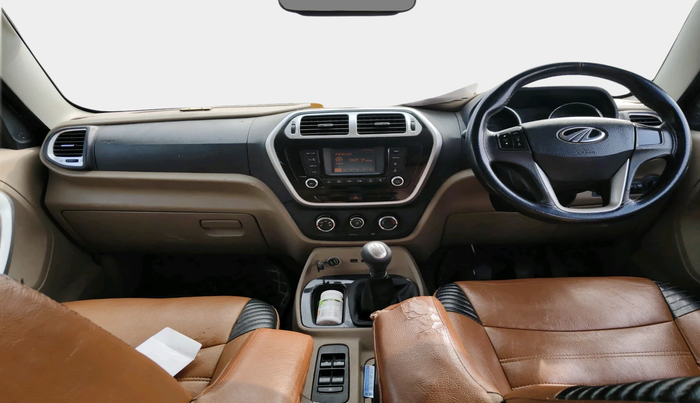 2017 Mahindra TUV300 T8, Diesel, Manual, 88,351 km, interior