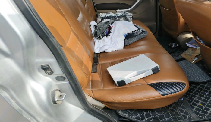 2017 Mahindra TUV300 T8, Diesel, Manual, 88,351 km, interior