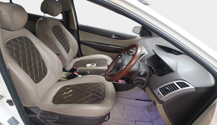 2011 Hyundai i20 SPORTZ 1.2, Petrol, Manual, 95,747 km, interior