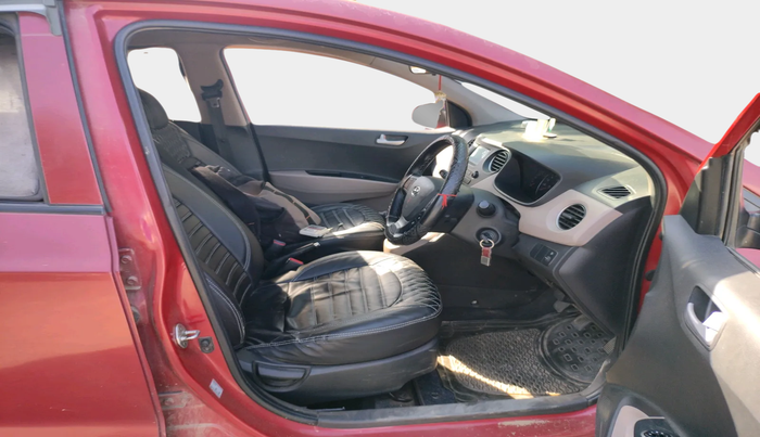 2017 Hyundai Grand i10 SPORTZ U2 1.2 CRDI, Diesel, Manual, 92,350 km, interior