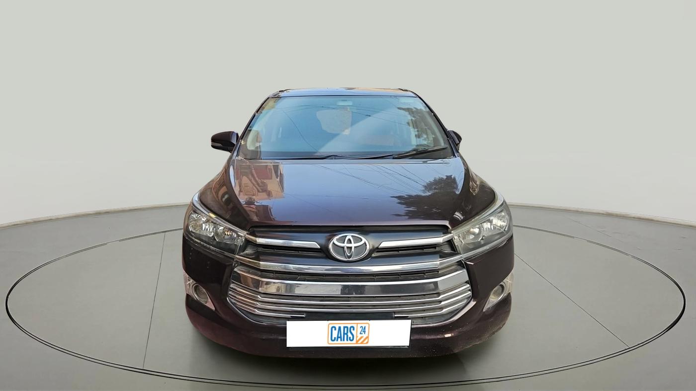 2017 Toyota Innova Crysta 2.4 G 7 STR, Diesel, Manual, 1,64,818 km, exterior