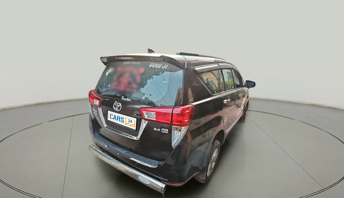 2017 Toyota Innova Crysta 2.4 G 7 STR, Diesel, Manual, 1,63,345 km, exterior