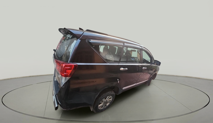 2017 Toyota Innova Crysta 2.4 G 7 STR, Diesel, Manual, 1,63,345 km, exterior
