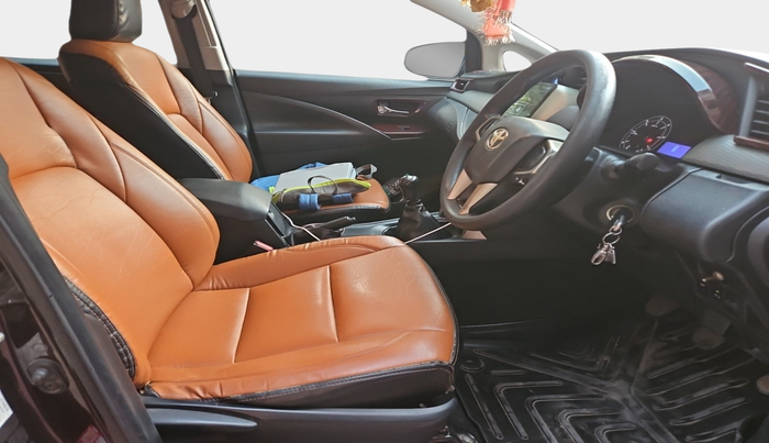 2017 Toyota Innova Crysta 2.4 G 7 STR, Diesel, Manual, 1,63,345 km, interior